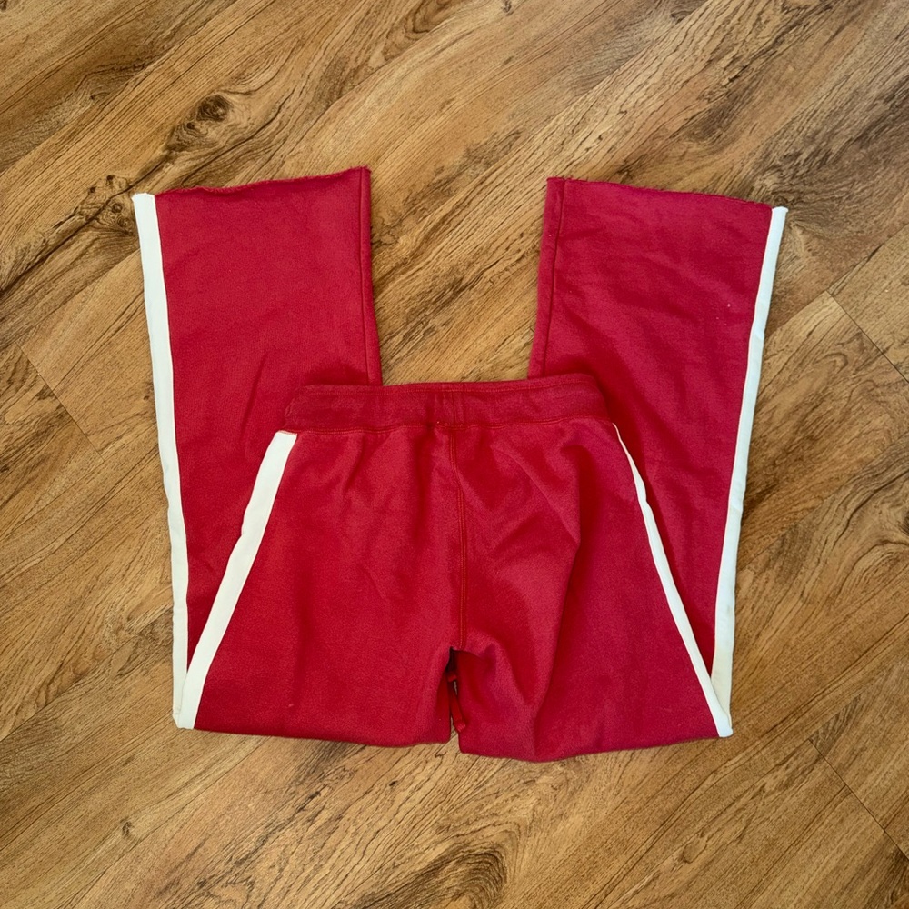 NWOT Brandy Melville Sweatpants - Picture 2 of 3